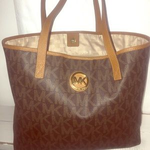 MK purse